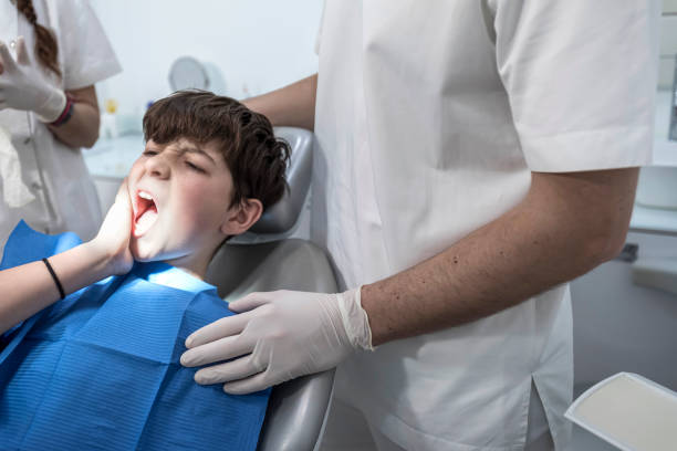 Best Urgent Tooth Repair  in Oak Park, CA