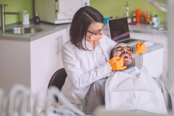 Best Broken Tooth Emergency  in Oak Park, CA