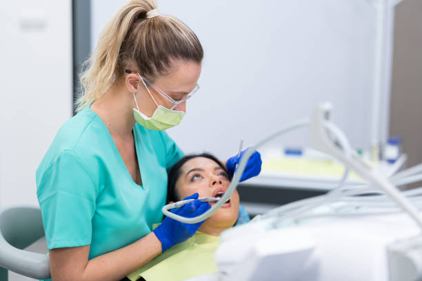 Best Cracked Tooth Emergency Dentist  in Oak Park, CA